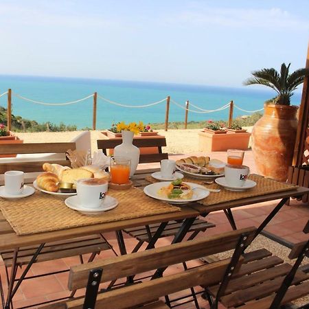 B&B La Torre Realmonte Bagian luar foto